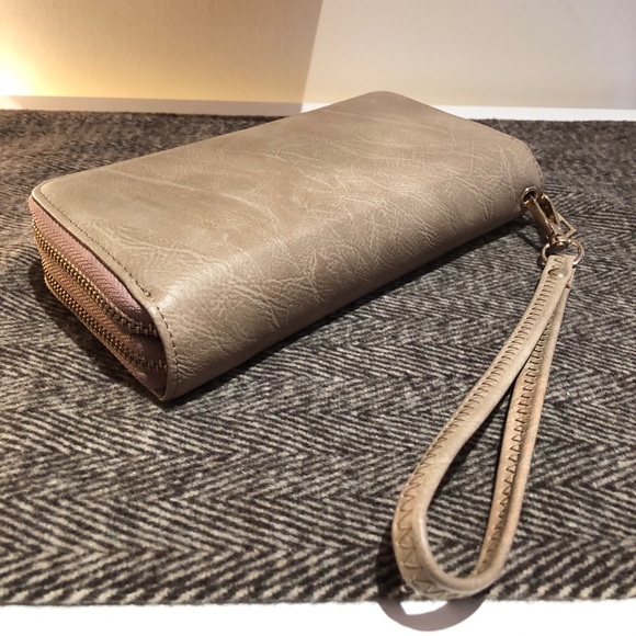 Vegan Leather Clutch Wallet - Picture 1 of 7